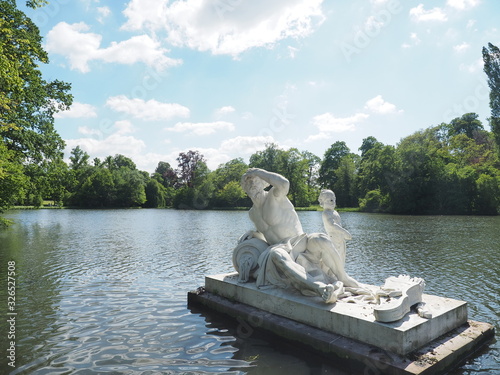 Schloß Schwetzingen und Schloßgarten photo