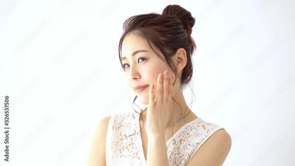 女性 スキンケア 女性 スキンケア