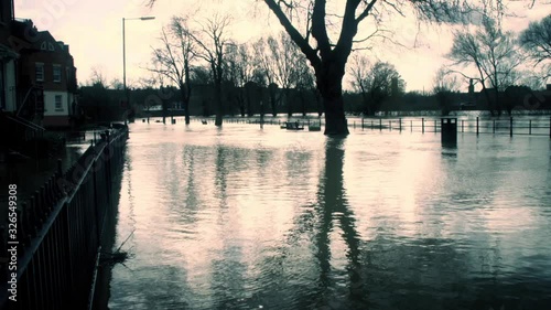 Wallpaper Mural Flood water in Shrewsbury, Shropshire as the River Severn bursts its banks Torontodigital.ca