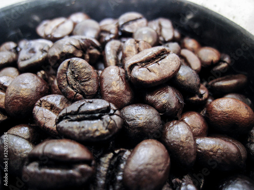 coffee bean roast with long time and high temperature for maximum test of coffee.