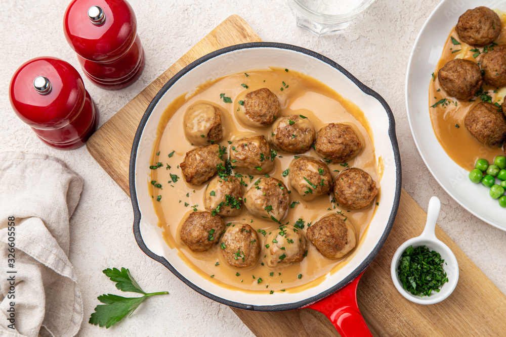 meatballs with cream sause in pan