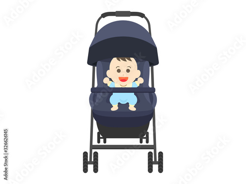 ベビーカーに乗った男の子の赤ちゃん　笑顔
