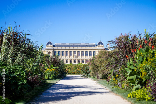 Canvas Print Jardin des plantes Park and museum, Paris, France