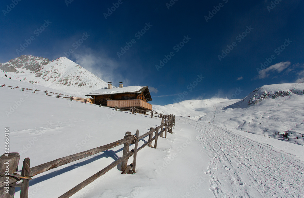 Obraz premium beautiful mountain landscape on a sunny day