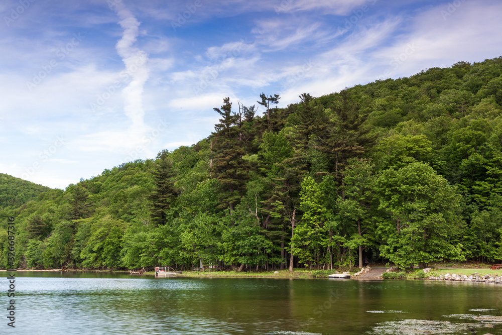 Fototapeta premium Lake on the Mountain St-Hilaire