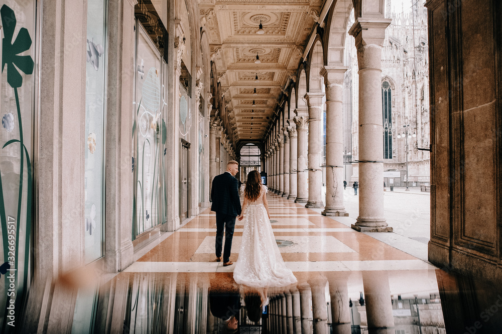 portrait of Gorgeous wedding couple in Italy