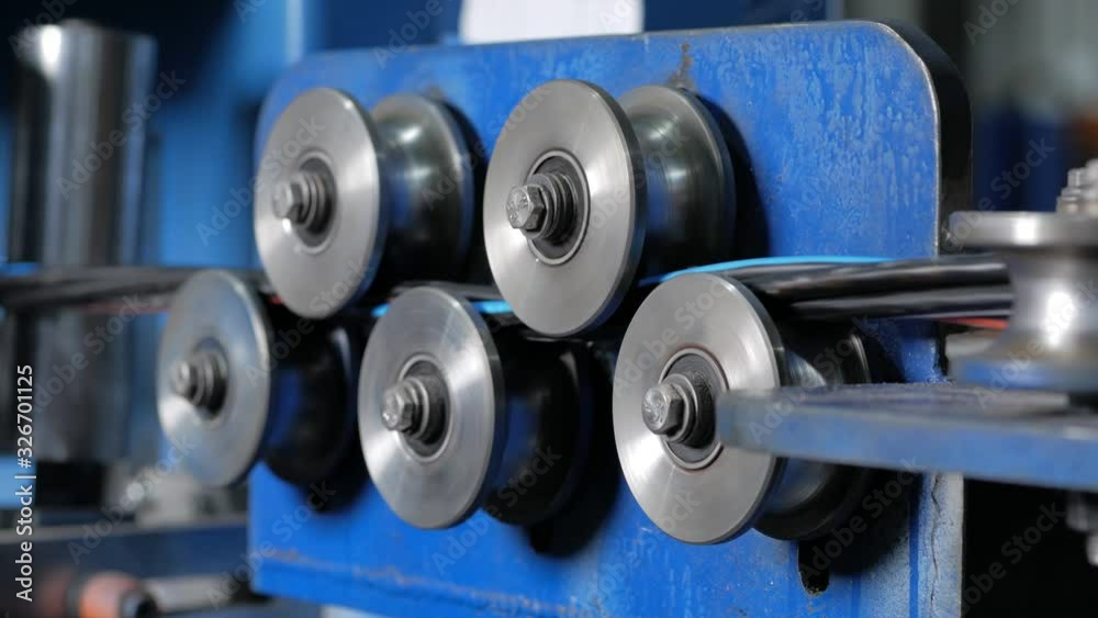 Rotating shafts with steel wire. Cable production. Rotating shafts with steel wire. Cable production.