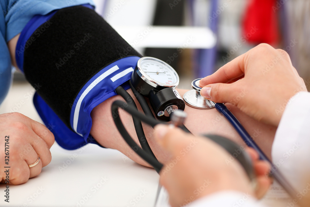 Ταπετσαρία Female doctor arms make medic procedure closeup