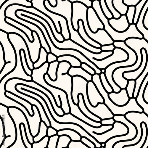 Seamless vector abstract pattern with rounded irregular compound lines, inspired by nature. Modern repeatable background in monochrome.