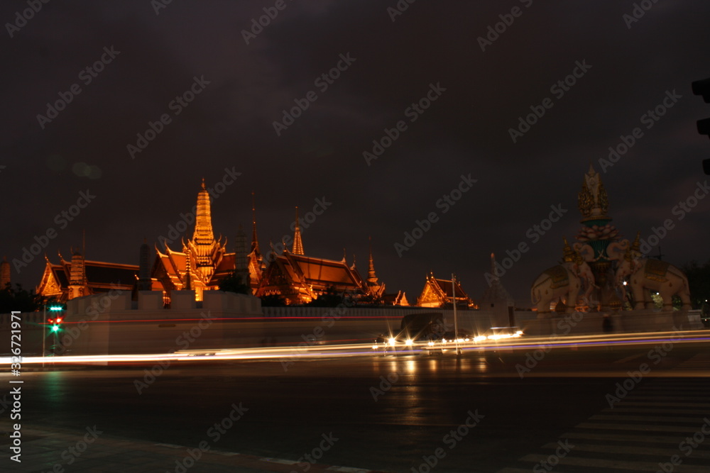 Wat Phra That Pha Son Kaew Thai