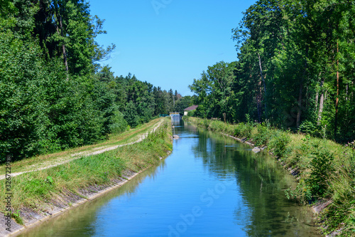 Lochbach-Kanal im Augsburger Stadtwald