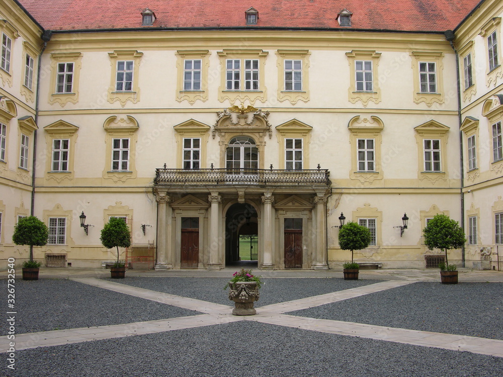 Valtice, Czech Repub., Valtice Palace, Courtyard