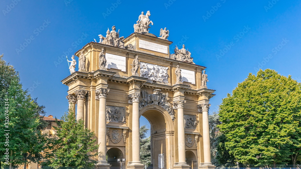 Triumphal Arch of Lorraine timelapse on Piazza della Liberta.