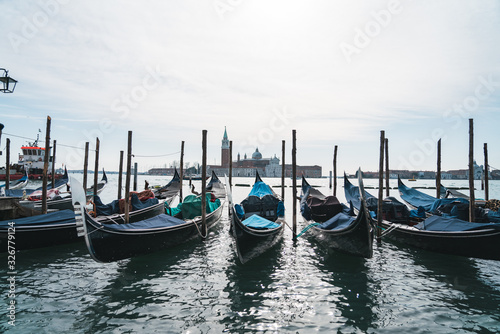 Gondeln in Venedig Italien © atmosphius