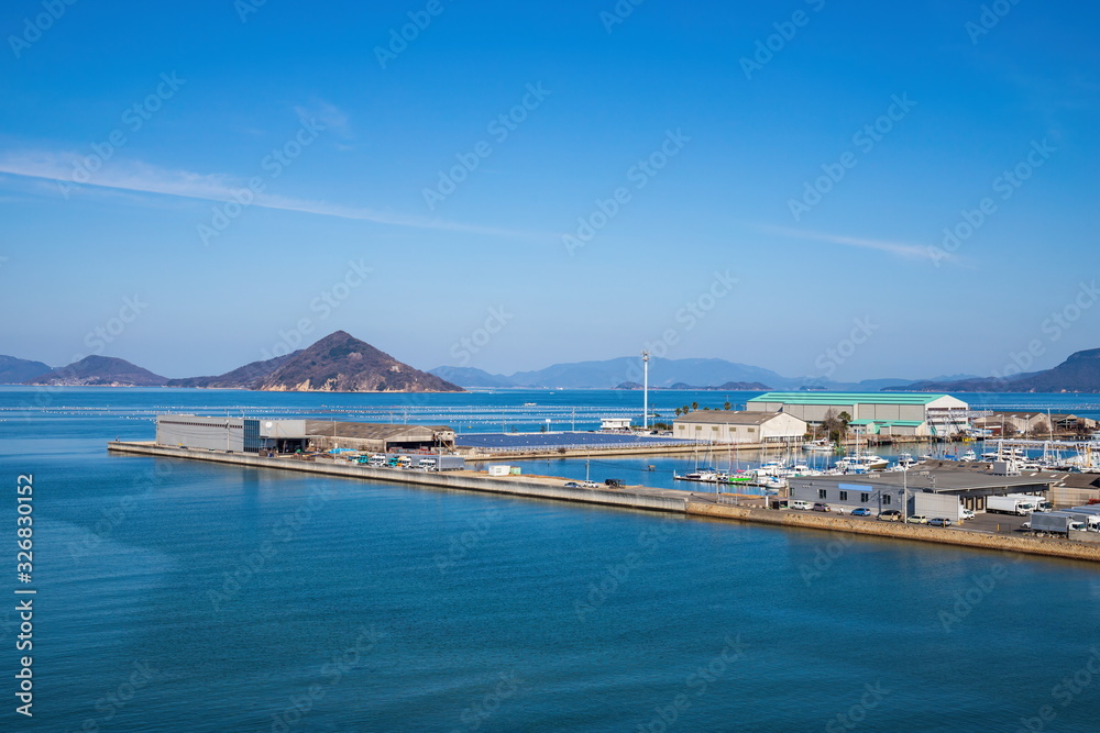 Obraz premium Landscape of Takamatsu city in the Seto Inland Sea ,Kagawa, Shikoku, Japan