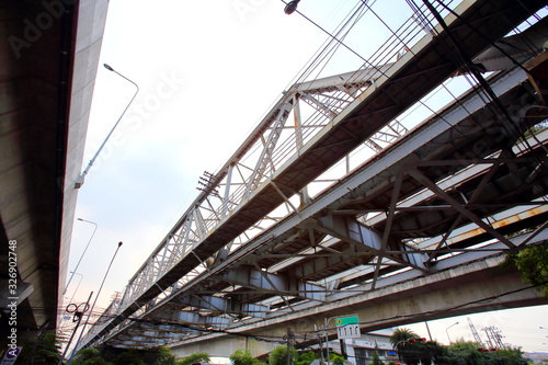 Structural steel bridge Rama VI Bridge is a railway bridge over the Chao Phraya River in Bangkok in Thailand The form of a bridge in the olden days often with steel structures.