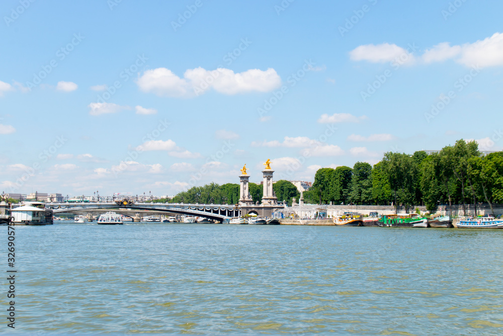 Obraz premium Eiffel Tower the main attraction of Paris