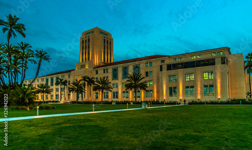 Photo San Diego City Hall, late light