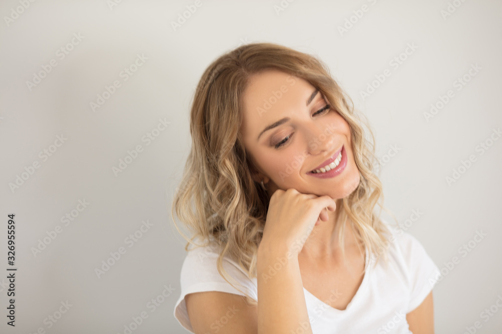 Be kind to your skin. It'll thank you. Be kind to your skin. It'll thank you.