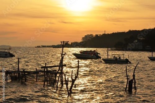 Sunrise view at the sea on Koh Samet	