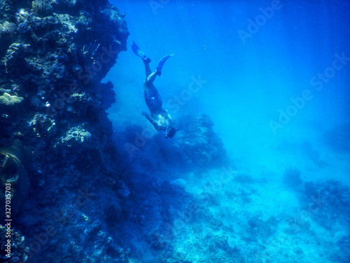 Colourful Corals at Drawaqua Island – Freediving at Yasawa Islands Fiji