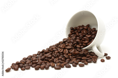 Coffee beans isolated on white background,copy space.