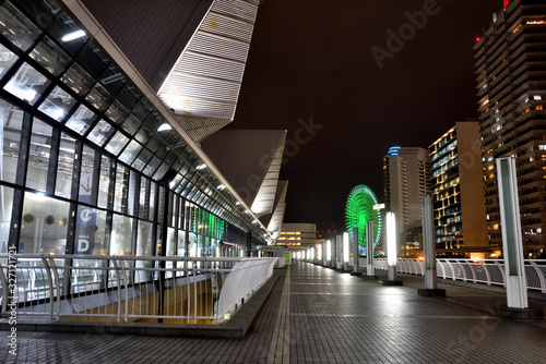 パシフィコ横浜からのみなとみらい夜景 photo