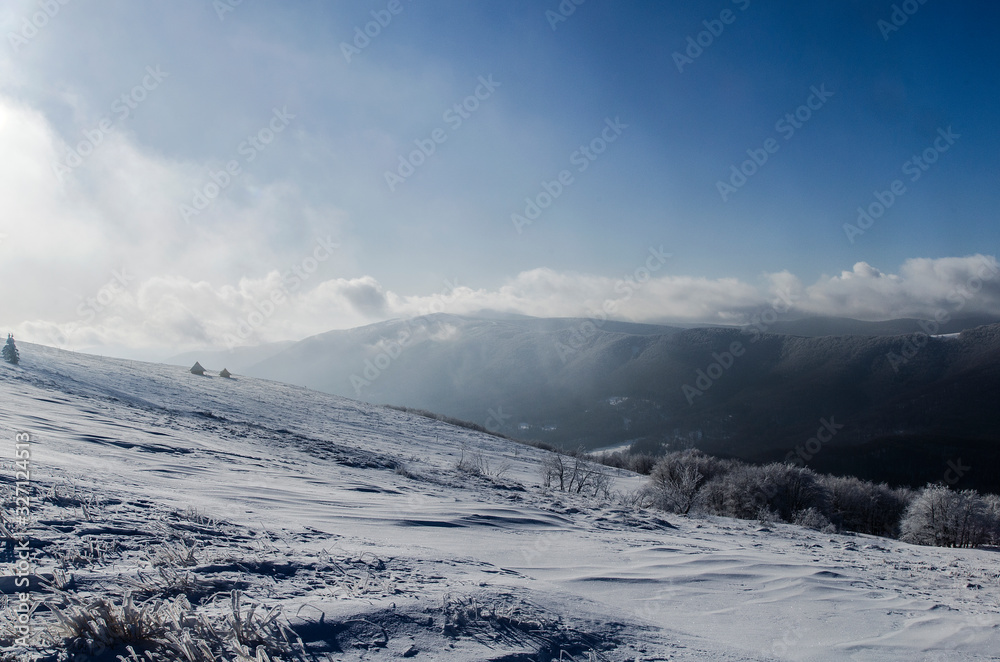 panorama z połoniny Wetlińskiej Bieszczady