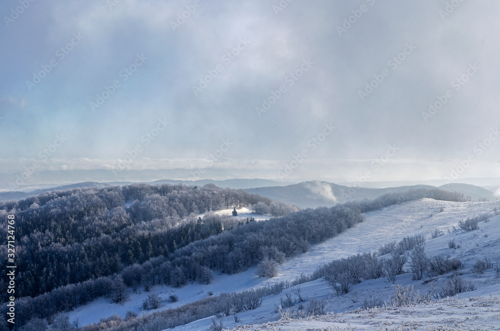 Bieszczady panorama z połoniny Wetlińskiej zima Bieszczady panorama z połoniny Wetlińskiej zima