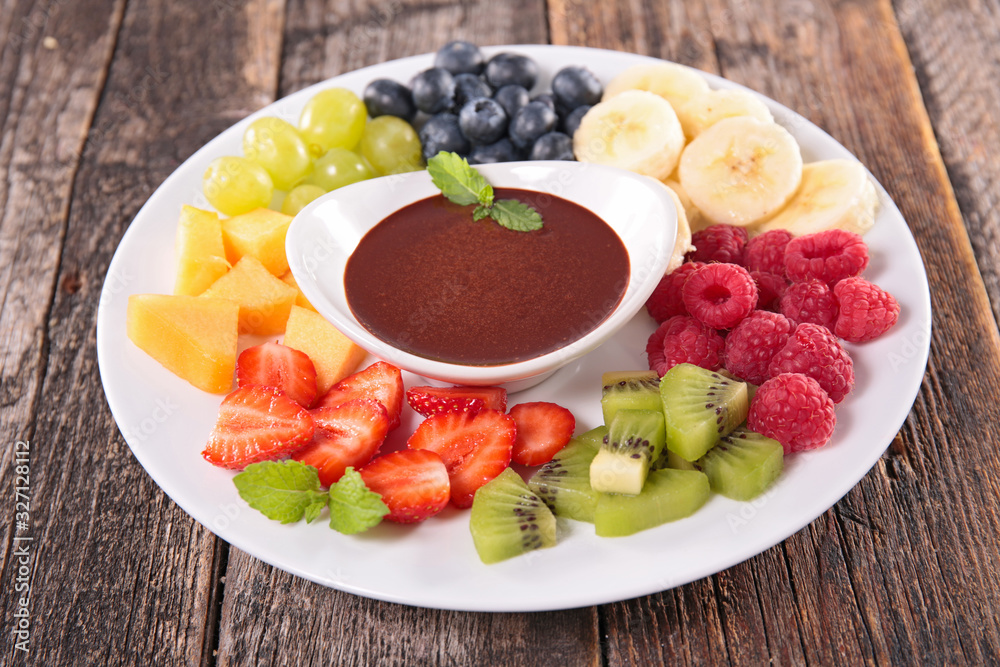 chocolate sauce and mixed fruits