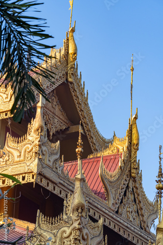 Kyauktawgyi Paya roof detail photo