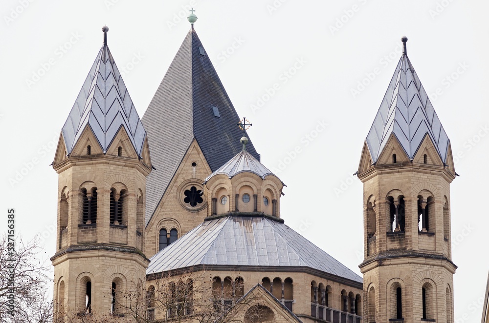 Romanesque church Basilica of the Holy Apostles, Cologne