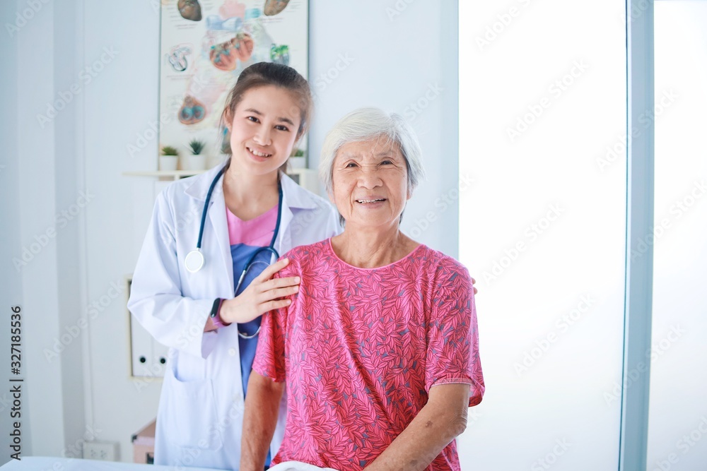 Fototapeta premium doctor and patient