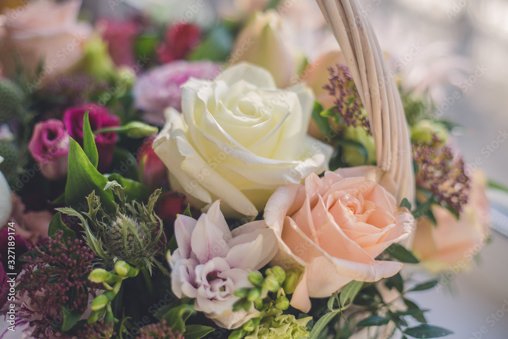 Obraz premium bouquet of white roses