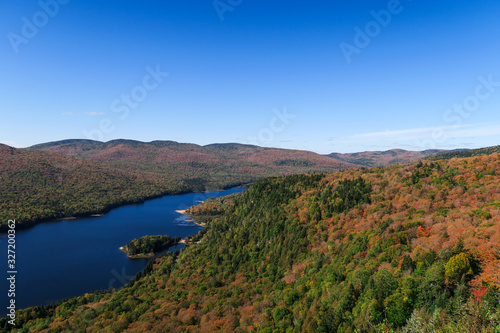 Beautiful landscape in the Mont-Tremblant national park (Quebec), in october © jonas