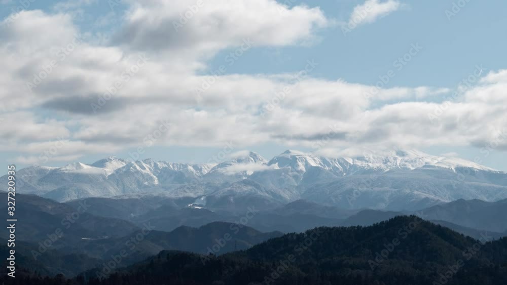高山市アルプス展望公園 スカイパークより望む冠雪した御嶽山（タイムラプス・ズームアウト）