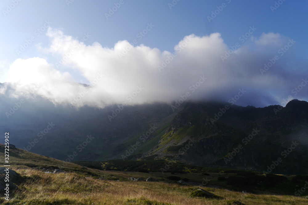 Tatry. Widok ze szlaku Dolina Pięciu Stawów-Orla Perć