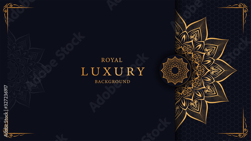 Luxury mandala background with golden arabesque pattern arabic islamic design