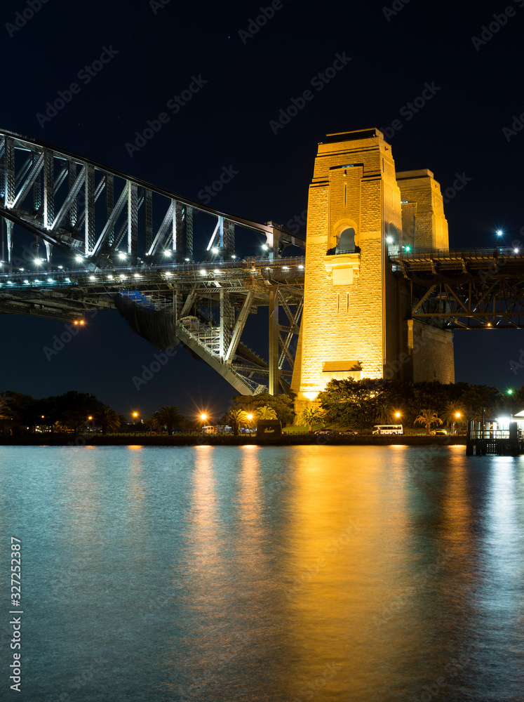 Fototapeta premium Harbour Bridge at night, Sydney Australia