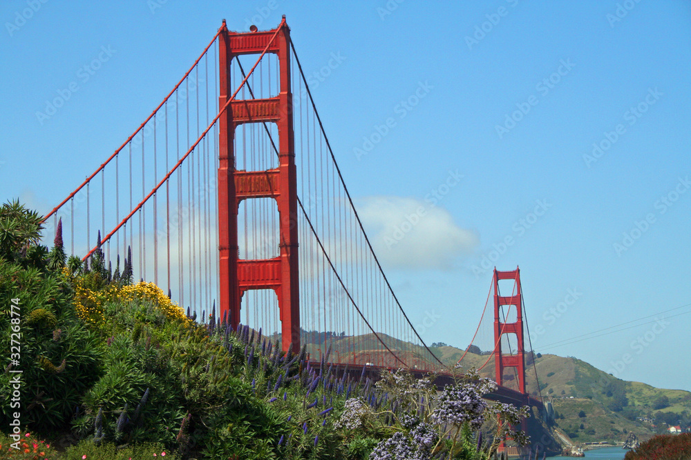 Golden Gate Bridge (CA 01295)