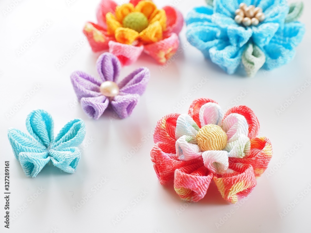 つまみ細工の花 つまみ細工の花