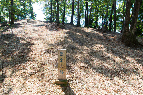 明智城址 西出丸跡 -明智光秀が生まれた城とされ、土岐頼兼が築いた城-