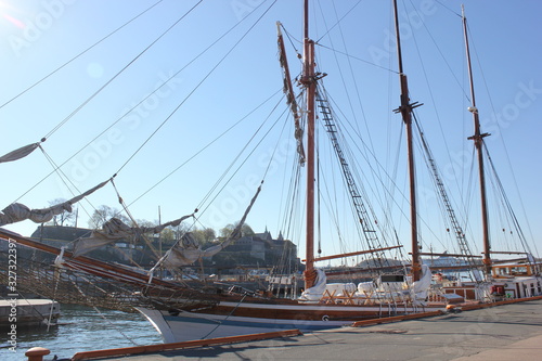 Canvas Print sailing ship in the harbor of Oslo