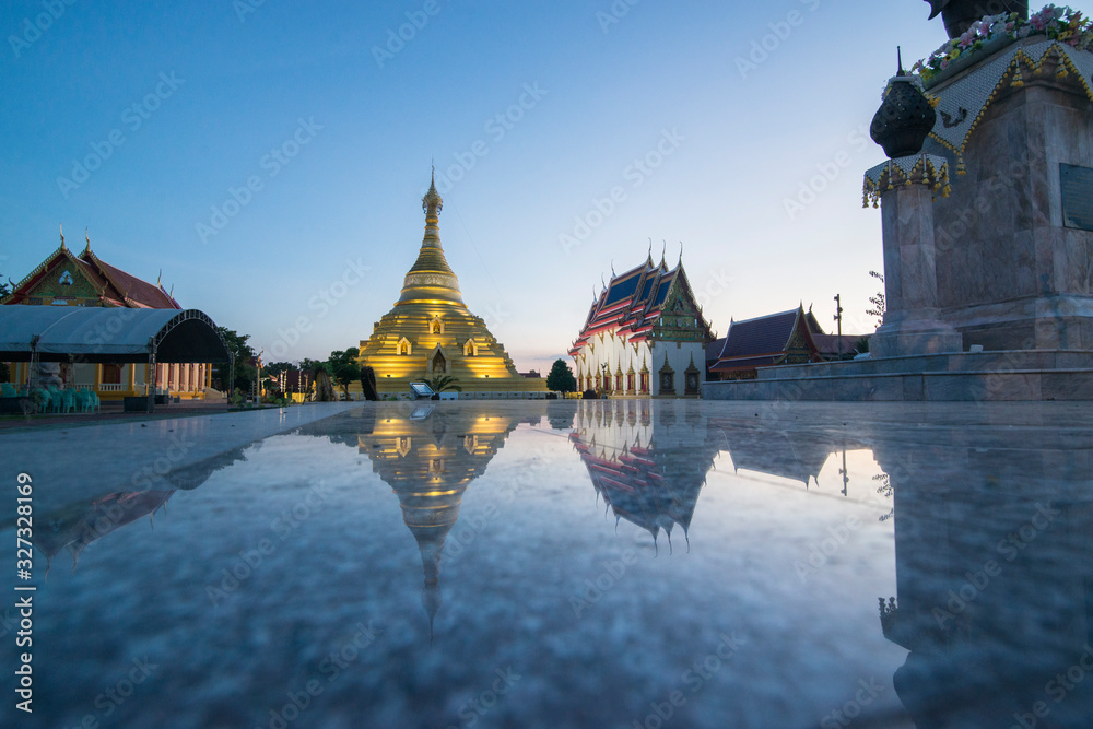 Fototapeta premium THAILAND KAMPHAENG PHET WAT BOROMMATHAT