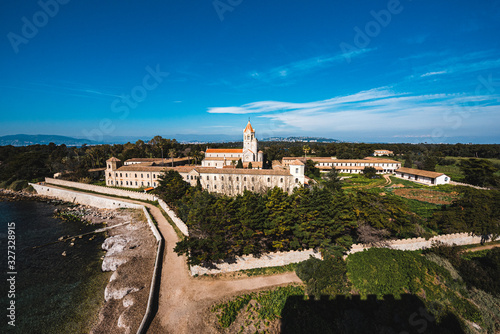 Abbaye de Lérins vue du Ciel