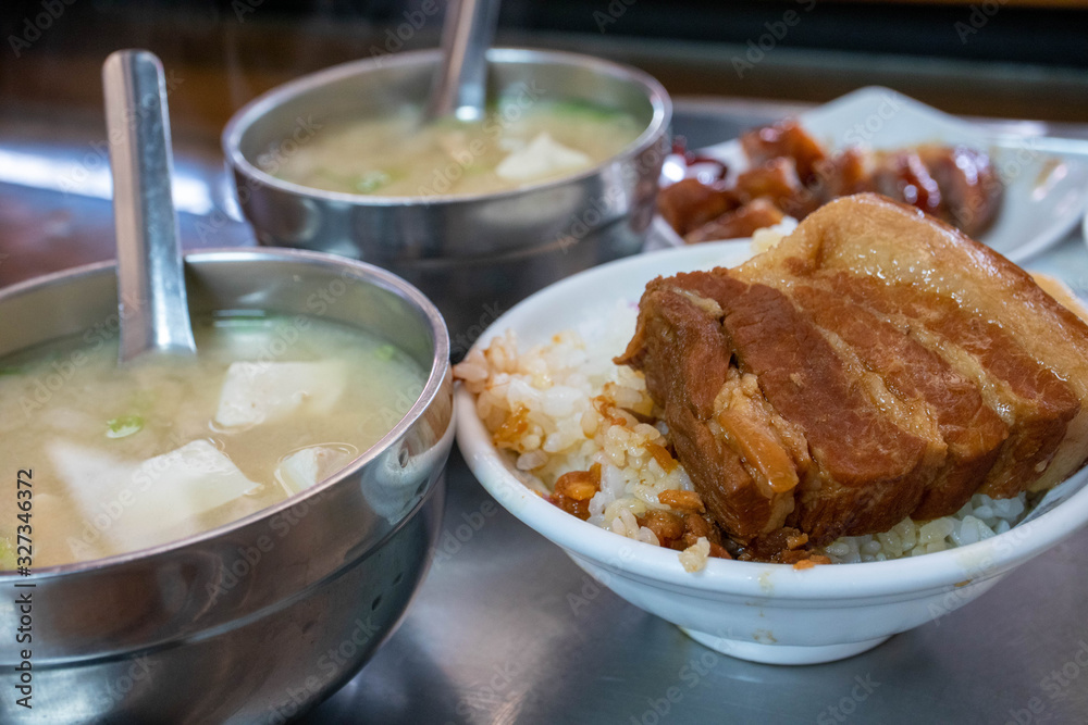 台湾料理 ルーローハン 台湾料理 ルーローハン