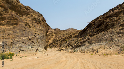 Photo sandy track in the bed of the Hoanib river, Namibia
