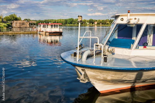 neuruppin, deutschland - idylle am ruppiner see