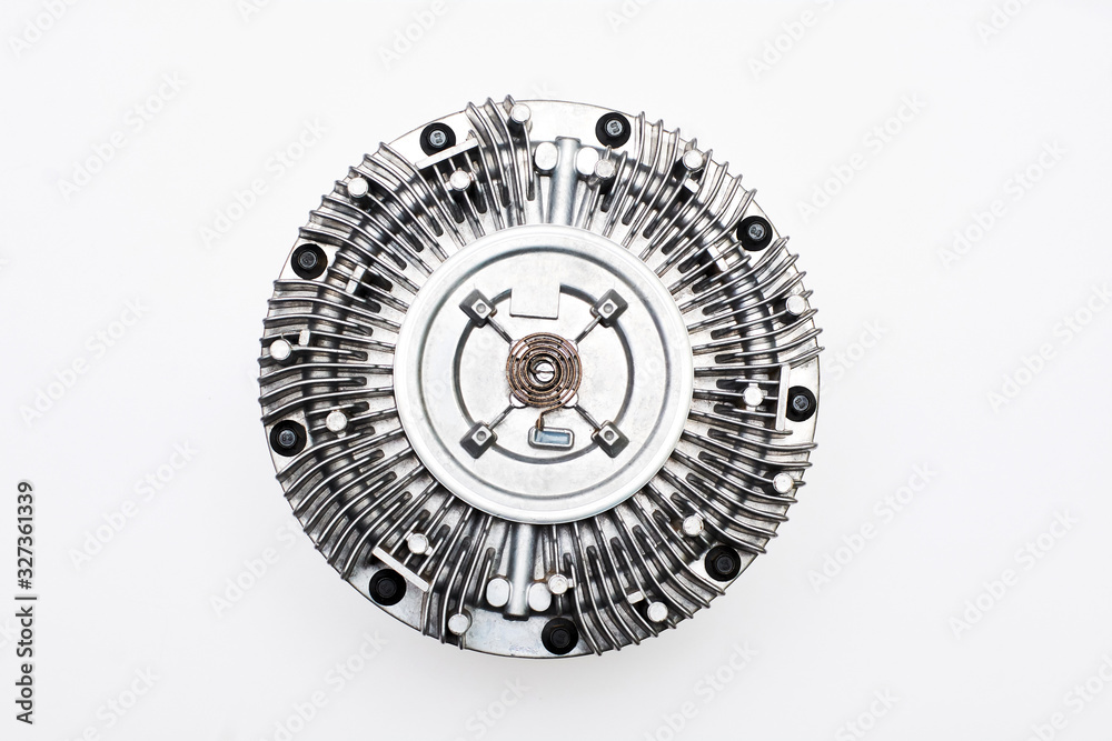 Obraz premium Viscous coupling cooling car engine isolated on white background.