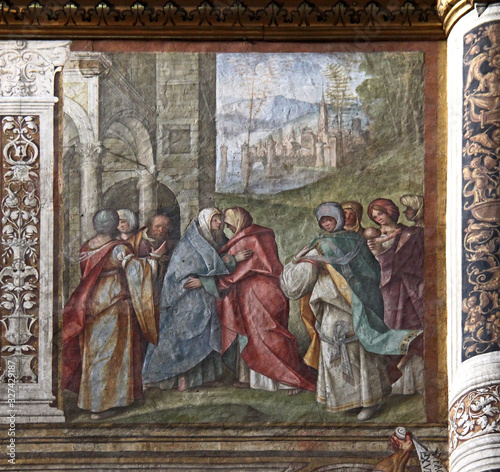 la visitazione; affresco nella navata del Duomo di Cremona